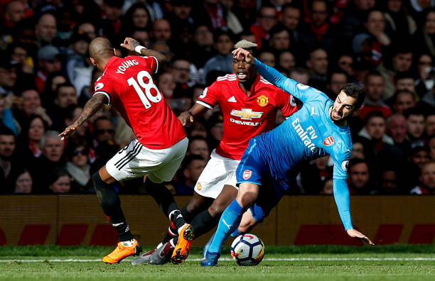 中美两国乃 中美两国乃